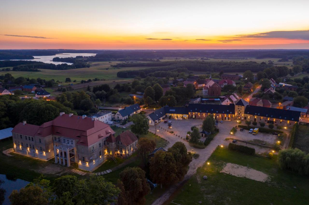Palac Siemczyno Exteriér fotografie
